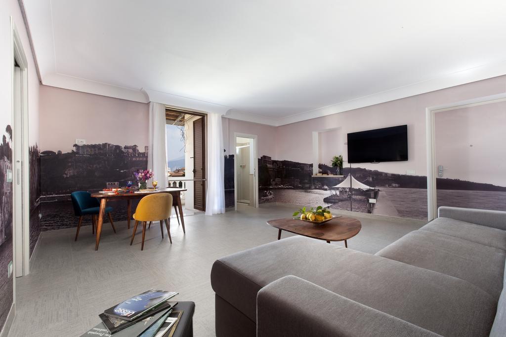 Ulisse Apartment *