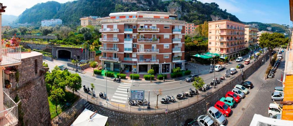 Ulisse Apartment